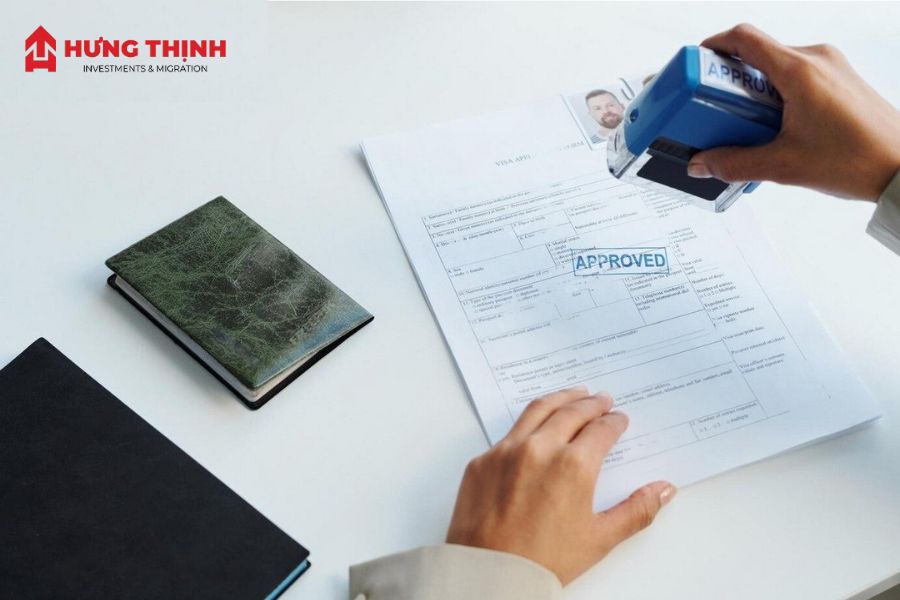 Định cư Canada diện bảo lãnh cho cha mẹ, ông bà, con 16 Theo dõi và xử lý hồ sơ định cư Canada